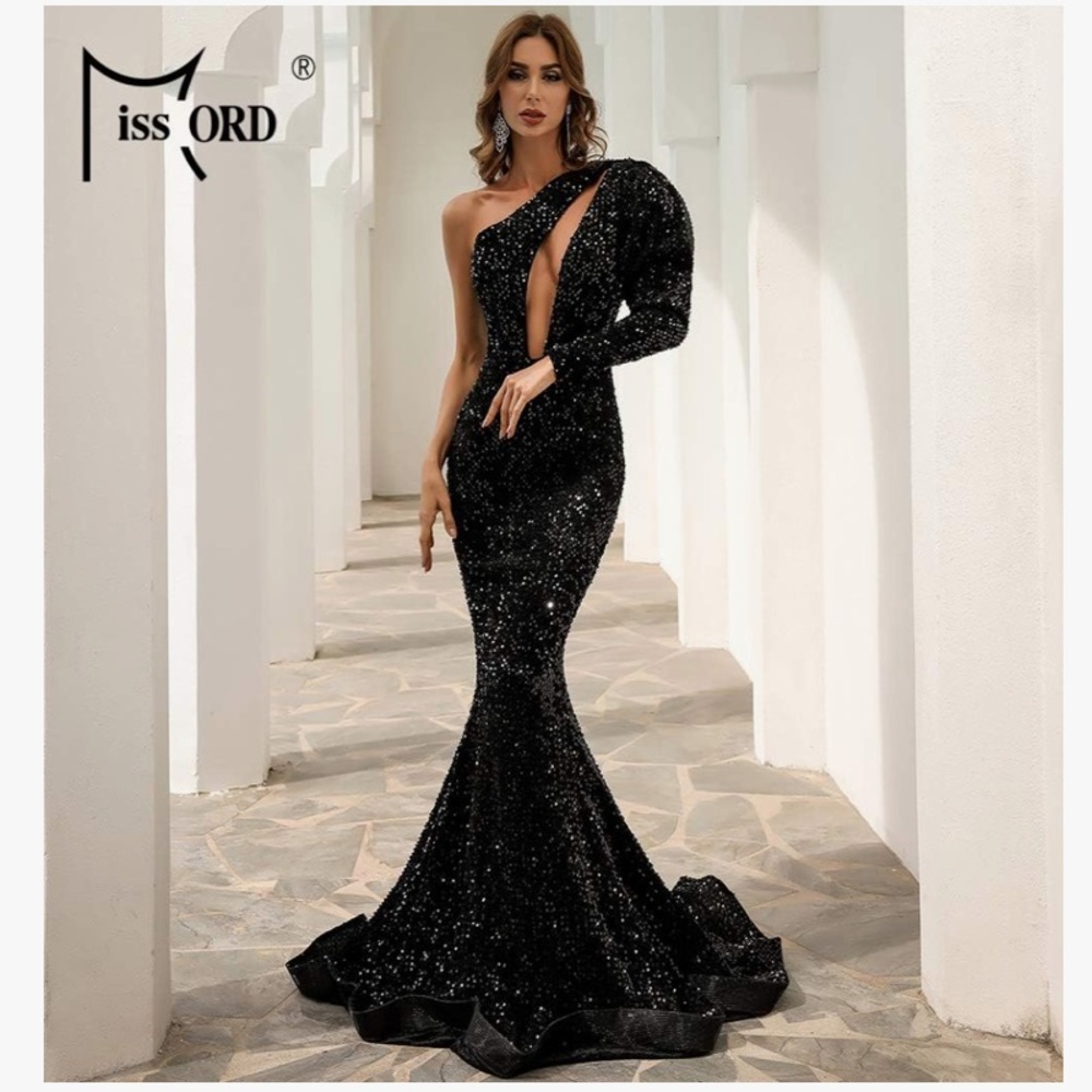 Missord Black Sequin One-Shoulder Gown - Picture 4 of 6